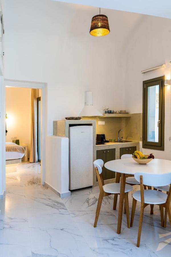 Lavadoze Luxury Suites Exo Gonia Bagian luar foto